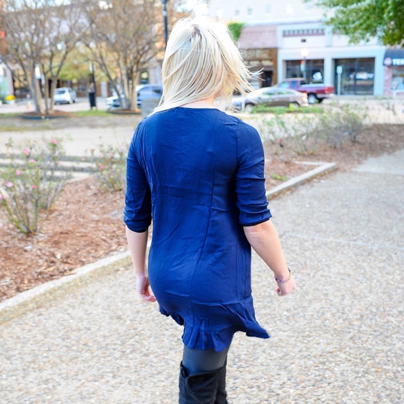 LAST TWO! Celine Tunic - Picture 2 of 4